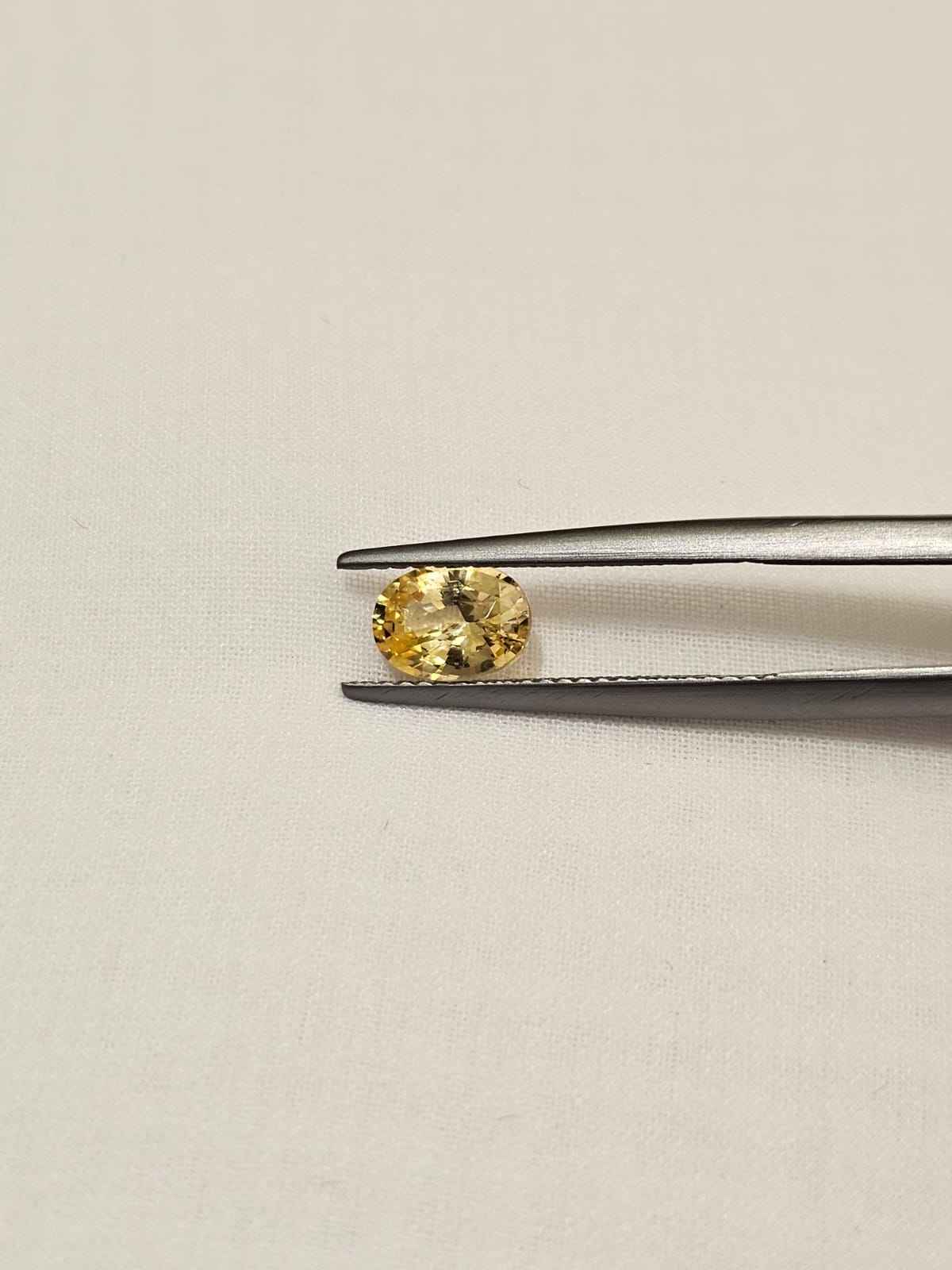 Natural Yellow Sapphire — Mixed — Oval Yellow Sapphire
