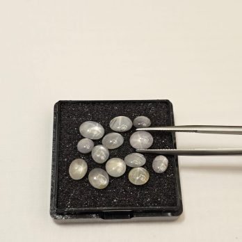 White/Light Gray Sapphire